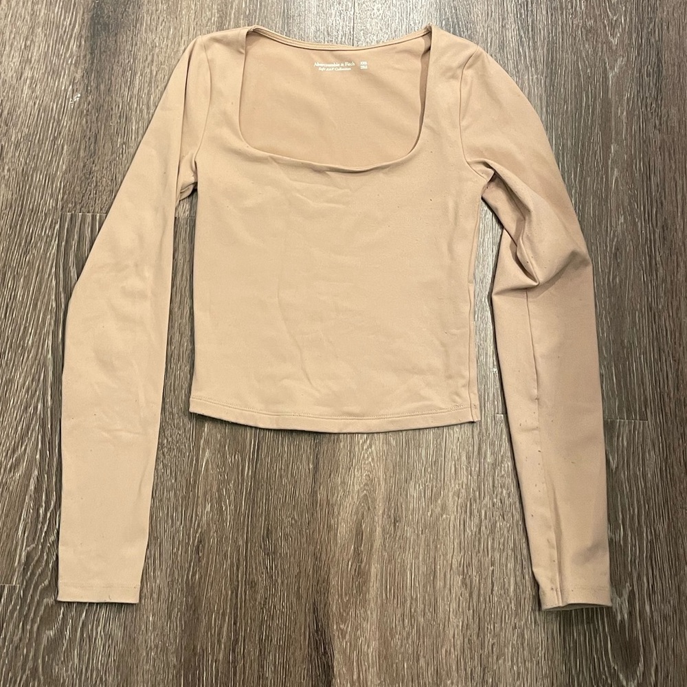 Abercrombie long sleeve top!